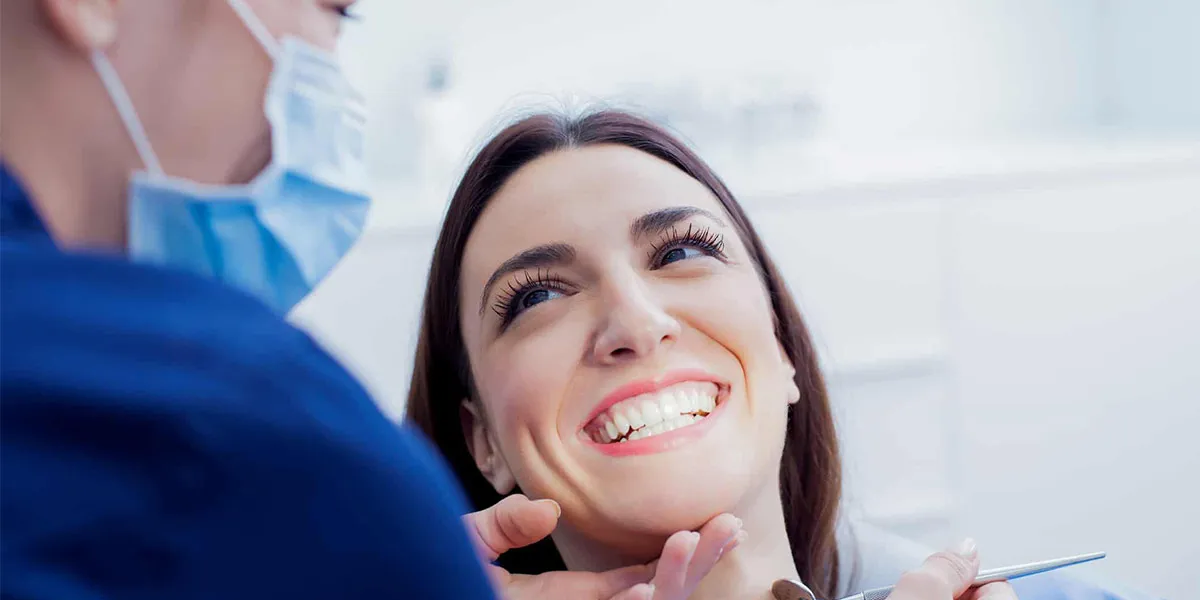 
                                                                                            Sourire à l’étranger : découvrir les avantages des soins dentaires grâce au tourisme de santé
                                            